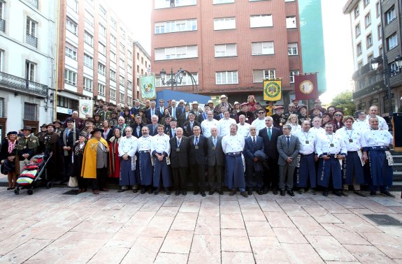 EL RANCHO MILITAR QUE PIDE UNA CALLE DE OVIEDO • LA COFRADÍA DEL ...