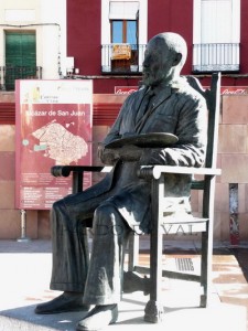 Estatua de Ángel Lizcano en Alcazar de San Juan.