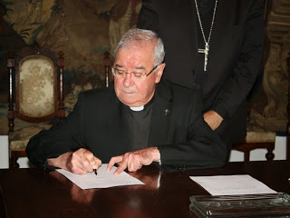 DISTINCIÓN PONTIFICIA PARA MANUEL MORENO VALERO, CRONISTA OFICIAL DE POZOBLANCO (CÓRDOBA)