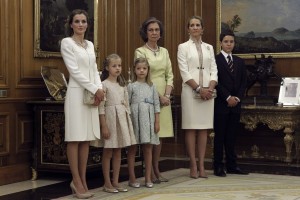 La-reina-Letizia-con-un-traje-_54410101596_54028874188_960_639