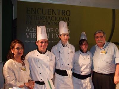 EL CRONISTA OFICIAL DE GUARROMÁN, JOSÉ MARÍA SUÁREZ GALLEGO, COORDINADOR DEL V ENCUENTRO INTERNACIONAL DEL ACEITE DE OLIVA VIRGEN EXTRA