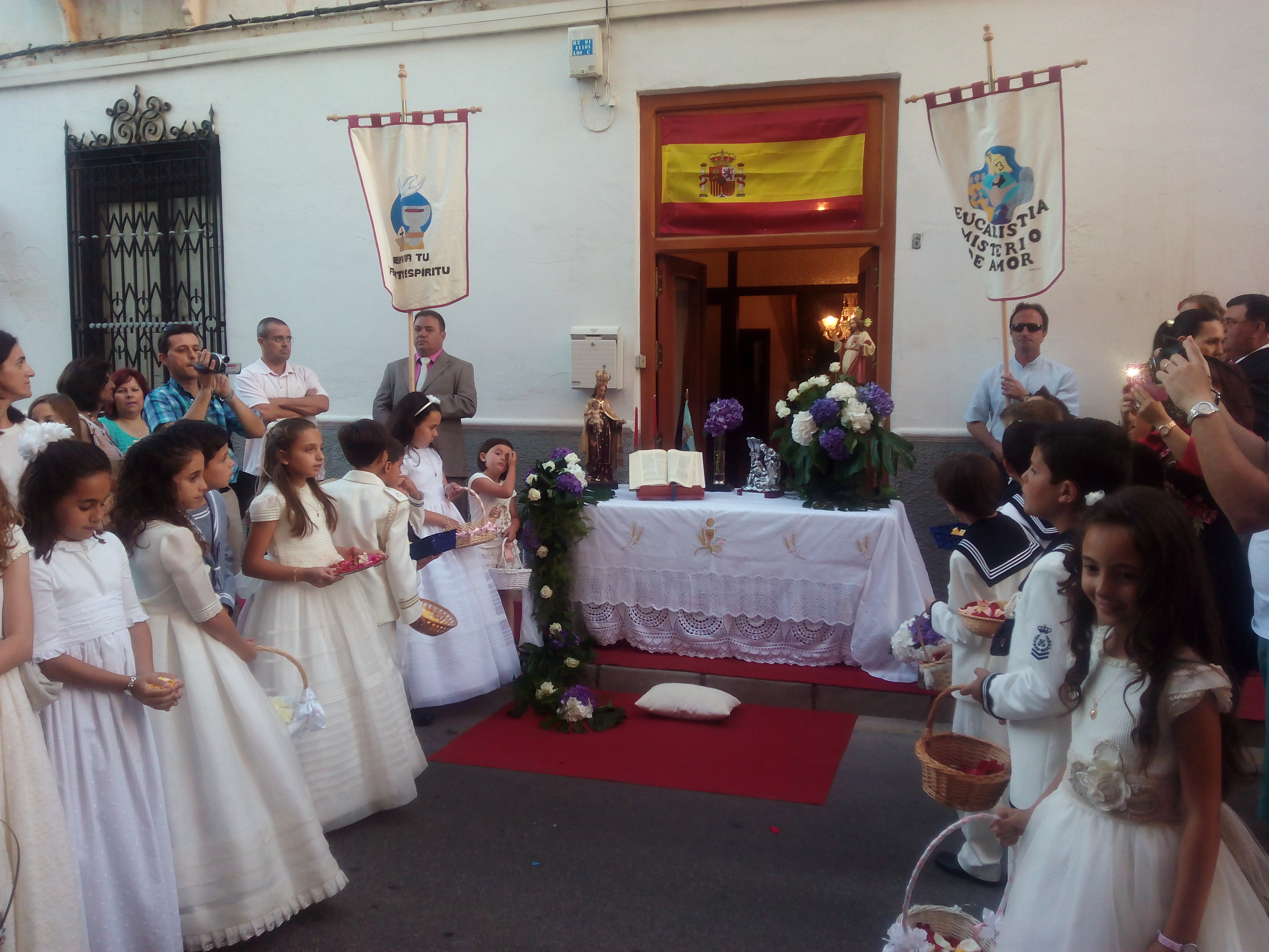 LA FESTIVIDAD DEL CORPUS CRISTHI: DIOS HA VENIDO A MI CASA