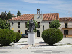 NOMBRAMIENTO DE CRONISTAS OFICIALES EN SANTA ELENA (JAÉN)