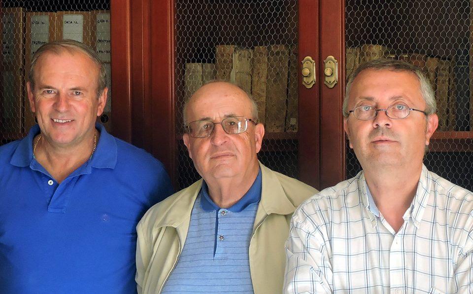 TRES ROTEÑOS RECOGEN LAS PECULIARIDADES DEL HABLA LOCAL EN EL LIBRO ‘ASÍ HABLAMOS EN ROTA’