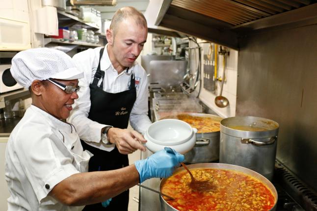 JORNADAS GASTRONÓMICAS CONSOLIDADAS • NOREÑA (ASTURIAS) CELEBRA HASTA EL 8 DE DICIEMBRE SUS JORNADAS DE LOS CALLOS, LAS MÁS VETERANAS DE LA REGIÓN, EN LAS QUE 20 ESTABLECIMIENTOS REPARTIRÁN MILES DE RACIONES DE SUS RECETAS