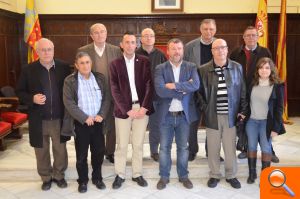 EL ALCALDE DE SAGUNTO (VALENCIA) RECIBE A LOS CRONISTAS OFICIALES DEL CAMP DE MORVEDRE