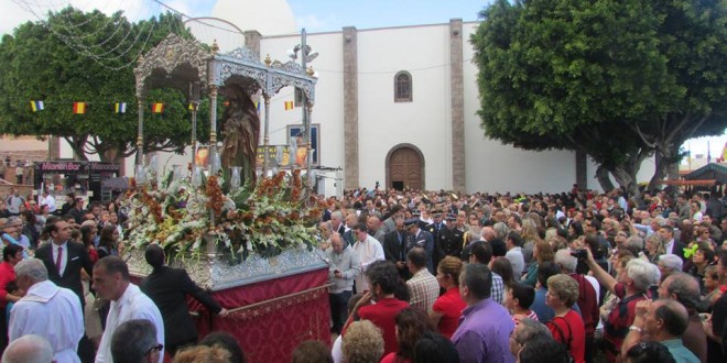 TRECE COLECTIVOS PARTICIPAN EN LA ROMERÍA OFRENDA DE LA CANDELARIA Y SAN BLAS EN INGENIO CANARIAS