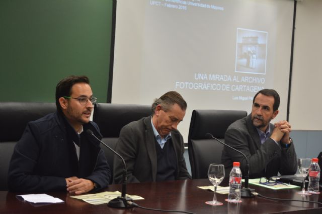 LOS FUTUROS CRONISTAS OFICIALES DE CARTAGENA (MURCIA) IMPARTEN CONFERENCIAS EN LA UNIVERSIDAD DE MAYORES