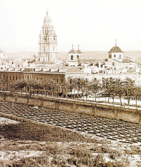 LA PRIMAVERA EN MURCIA • LA CIUDAD RECIBE LA NUEVA ESTACIÓN Y EL BUEN TIEMPO ANTES QUE NINGUNA EN ESPAÑA