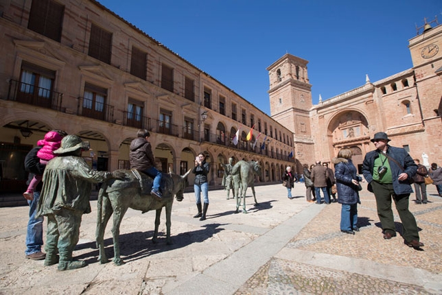 LAS 23 LOCALIDADES DEL CAMPO DE MONTIEL RESPALDAN EL RETO DE SER PATRIMONIO DE LA HUMANIDAD