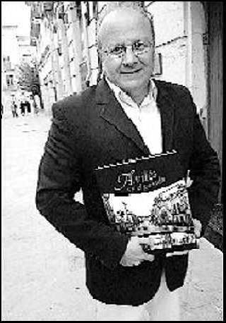 JUSTO UREÑA, CRONISTA OFICIAL DE AVILÉS (ASTURIAS) LLEVA 64 AÑOS COLABORANDO CON LA REVISTA DE “EL BOLLO”