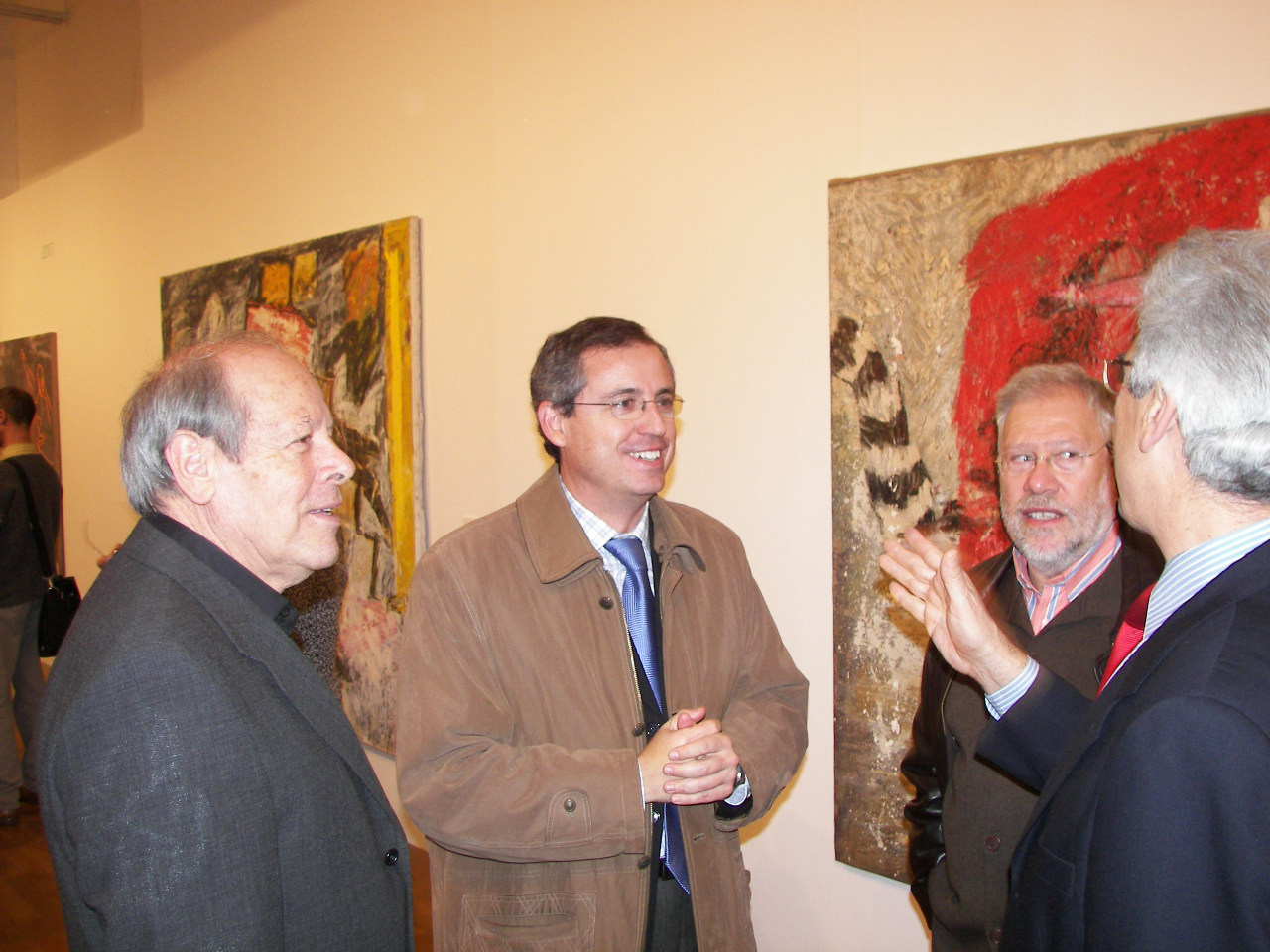 EL CRONISTA OFICIAL DE ARCHENA, MANUEL ENRIQUE MEDINA TORNERO, ACUDIÓ A LA EXPOSICIÓN DEL PINTOR ESTEBAN CAMPUZANO EN EL ALMUDÍ DE MURCIA