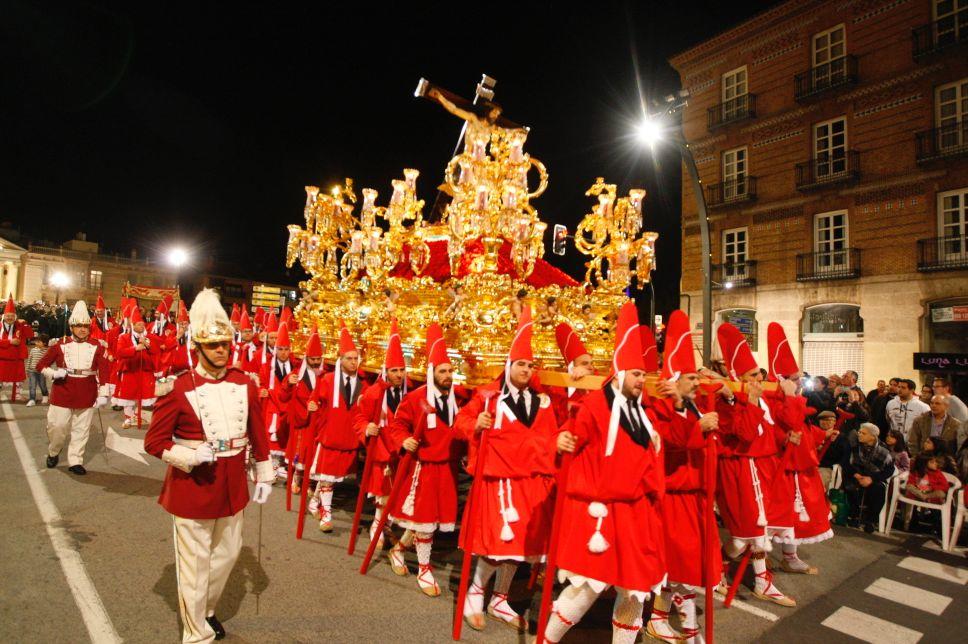 ANOCHE TE VI, ABUELO ‘COLORAO’ • LA PROCESIÓN DE LA SANGRE LLENÓ DE DEVOCIÓN, ARTE Y COSTUMBRE EL CORAZÓN DE LA CIUDA