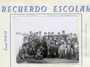 2Recuerdo Escolar. curso 51-52 . Alumnos de DManuel y D.  Justo