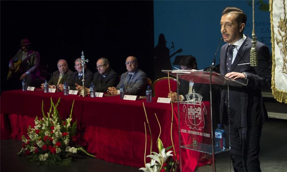 MIGUEL ANGEL MUÑOZ MEZCLA HISTORIA Y ACTUALIDAD EN EL PREGÓN DE LA PATRONA DE CÁCERES