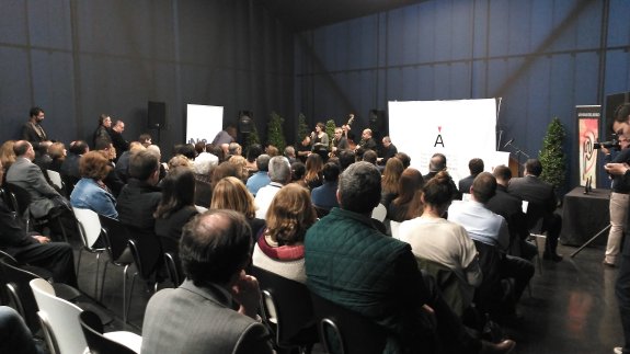 EL ‘MAYO ENOLÓGICO’ EN ALMENDRALEJO (BADAJOZ) INCLUYE CONFERENCIAS Y EXPOSICIONES • ADEMÁS, LOS DÍAS 7 Y 8 SE CELEBRARÁ LA FERIA IBÉRICA DEL VINO EN LA PLAZA DE TOROS CON CATAS Y MÚSICA