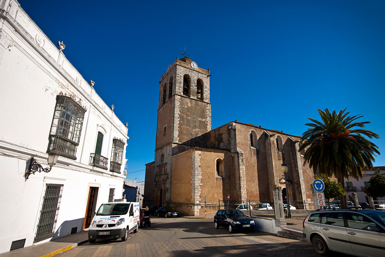 EL CRONISTA OFICIAL DE BROZAS (CÁCERES) ORGANIZA UN SEMINARIO SOBRE EL SECTOR TURÍSTICO