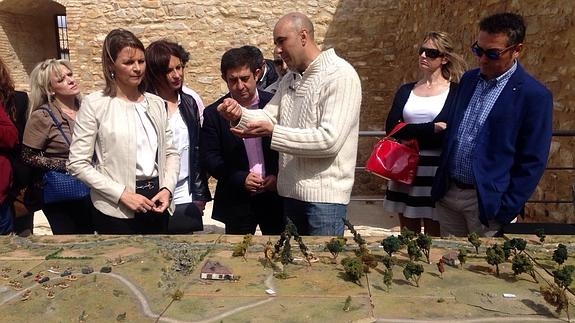 LOPERA (JAÉN) RECREA POR VEZ PRIMERA LA HISTÓRICA BATALLA DE 1936 CONTANDO CON LA CONTRIBUCIÓN DEL CRONISTA OFICIAL DEL MUNICIPIO, JOSÉ LUIS PANTOJA