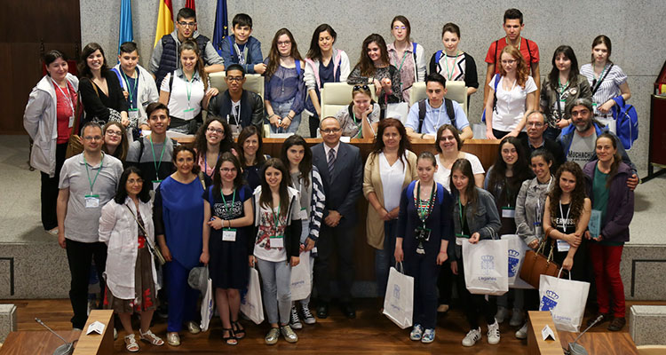 CUARENTA ESTUDIANTES DE ITALIA Y RUMANIA VISITAN DE VIAJE ERASMUS EL AYUNTAMIENTO DE LEGANÉS