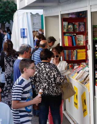 HERMINIO RAMOS, CRONISTA OFICIAL DE ZAMORA, EN LA FERIA DEL LIBRO DE ZAMORA EN JUNIO