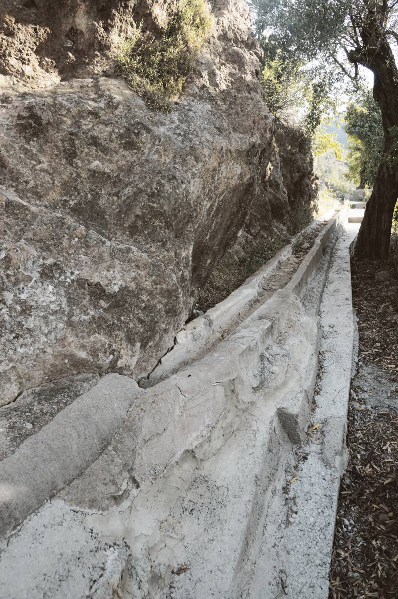 ESTIVELLA (VALENCIA) ABANDONA EL LAVADERO, LA BALSA Y LA ACEQUIA DE BESELGA