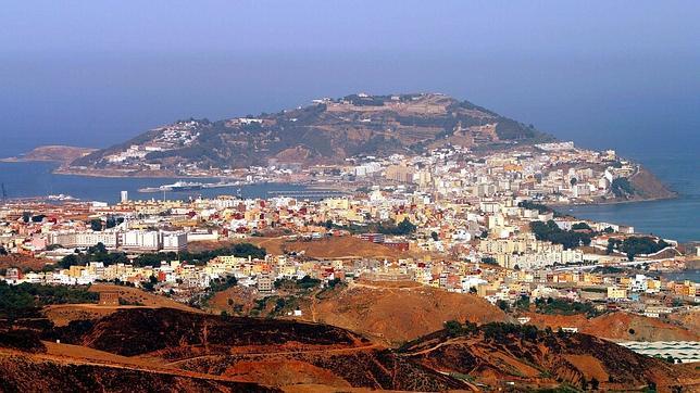 LA CONSEJERÍA DE EDUCACIÓN DEL GOBIERNO DE CEUTA REVISA OTRA VEZ EL CALLEJERO Y LA MEMORIA HISTÓRICA ELABORADO EL CRONISTA OFICIAL DE LA CIUDAD, JOSÉ LUIS GÓMEZ BARCELÓ