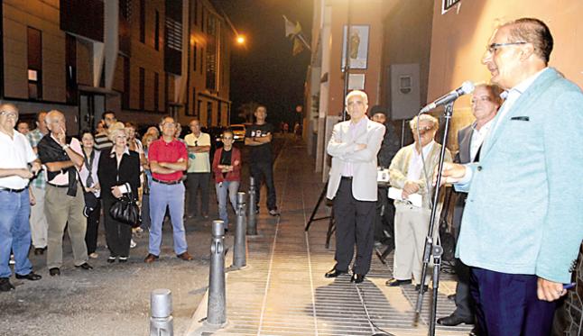 EL CRONISTA OFICIAL DE LAS PALMAS DE GRAN CANARIA, JUAN JOSÉ LAFORET, COORDINA EL TRADICIONAL PASEO NOCTURNO POR LA CIUDAD