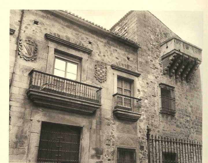 LA ORGANIZACIÓN MUNICIPAL DEL CÁCERES MEDIEVAL (I)