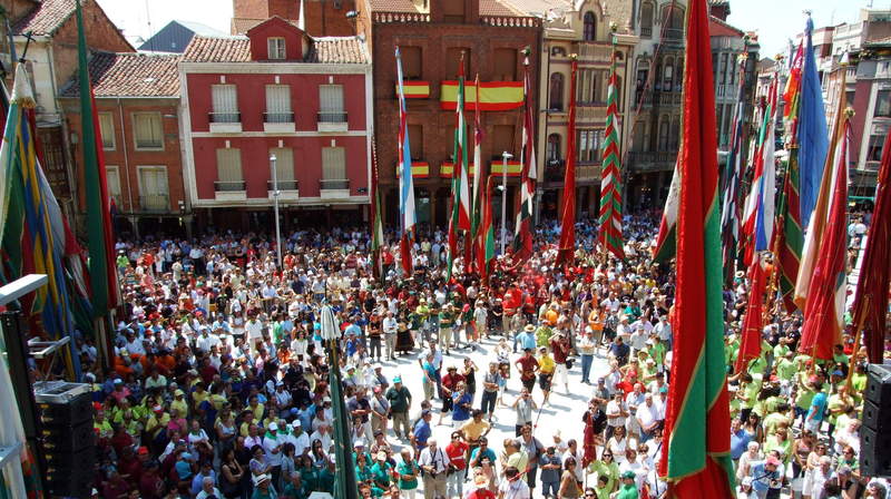 MÁS DE 30 PUEBLOS SE SUMAN A LA FIESTA DE LAS COMARCAS • LA BAÑEZA (LEÓN) CELEBRA MAÑANA LA CITA QUE RINDE HOMENAJE A LAS TRADICIONES Y HACE TERRITORIO