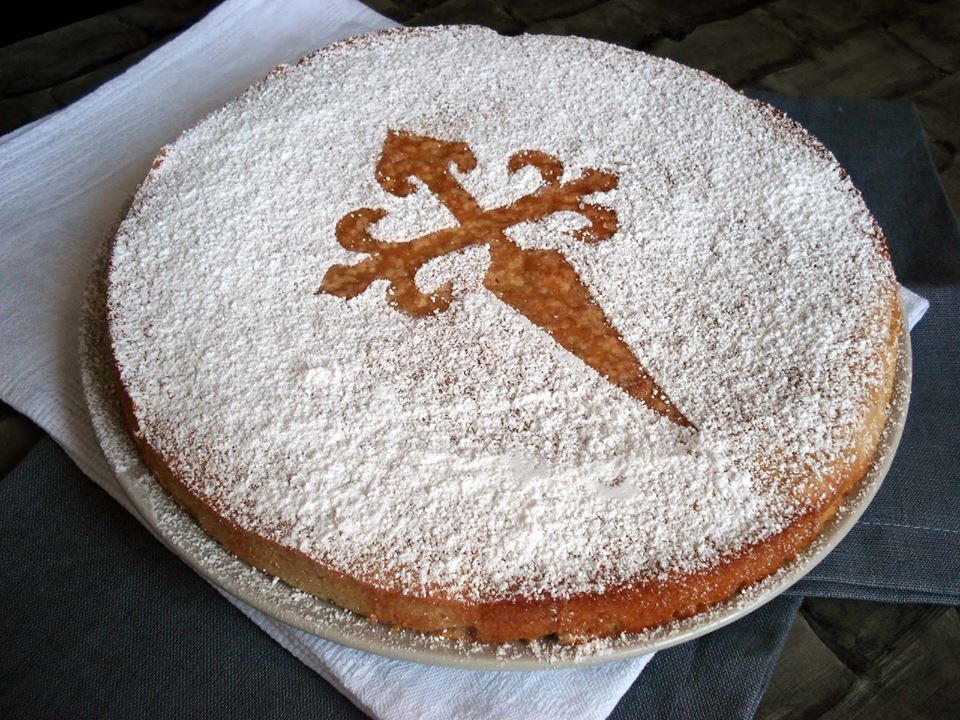 SANTIAGO, DON RAMIRO Y UNA TARTA