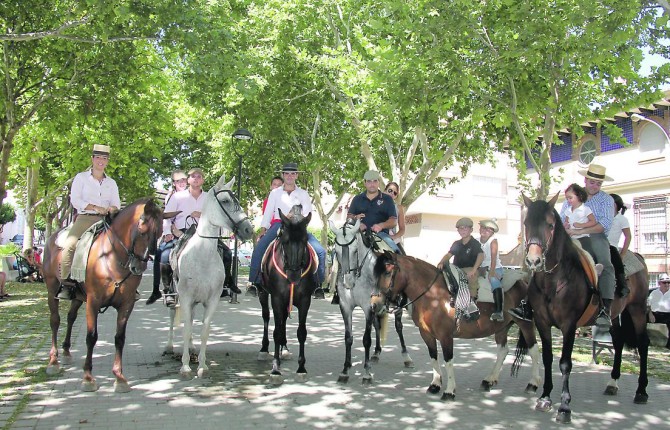 MENGÍBAR SE VISTE DE FERIA EN HONOR DE SU PATRONA