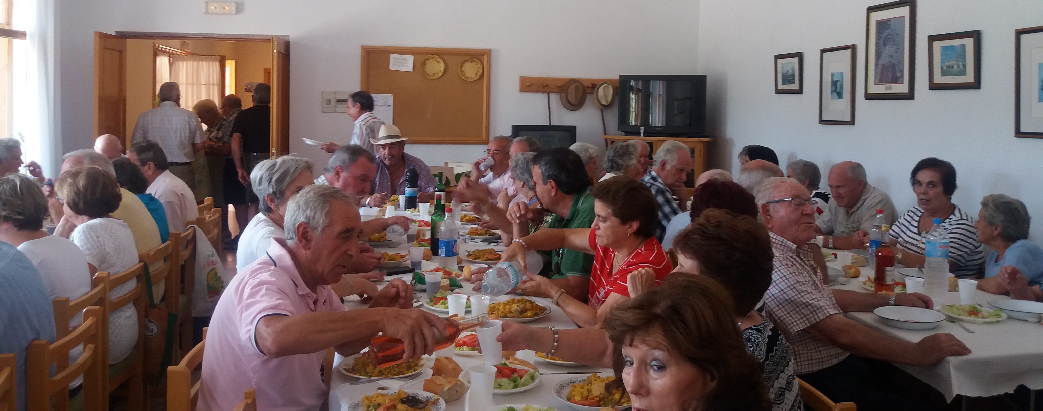 COMIDA DE HERMANDAD DE LA ASOCIACIÓN DE JUBILADOS DE CASLA (SEGOVIA)