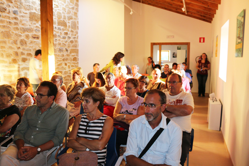 LUIS DE ESCALLADA CIERRA, EN BAREYO EL II ENCUENTRO SOBRE EL CAMINO DE SANTIAGO DE LOS CURSOS DE VERANO UC