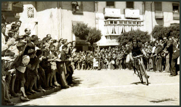 ORIGINAL CARRERA CICLISTA EN 1943