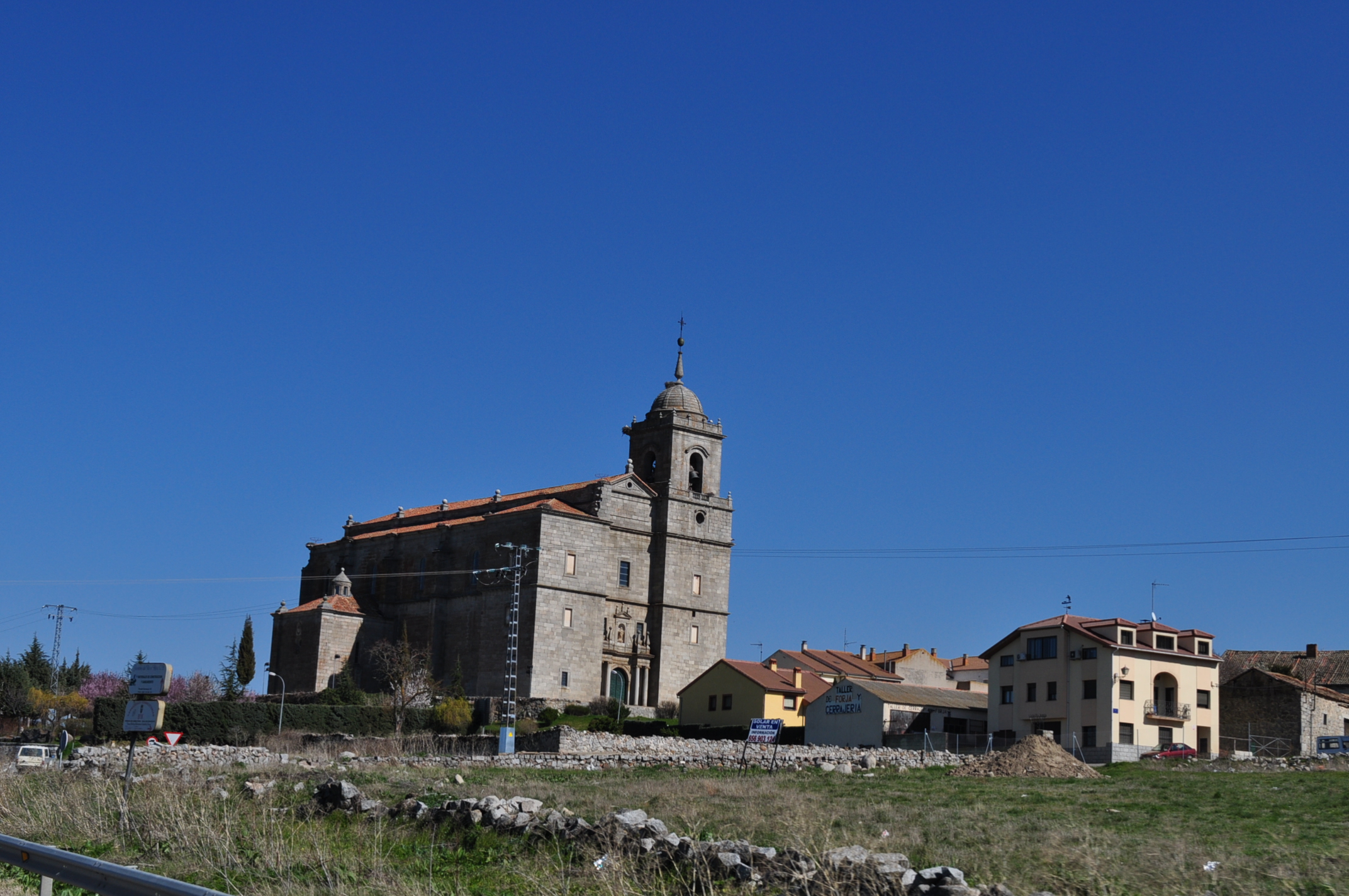 IMPRECISIONES ESCRITAS Y PUBLICADAS SOBRE LA “CATEDRAL DE LA SIERRA”, DE VILLACASTÍN