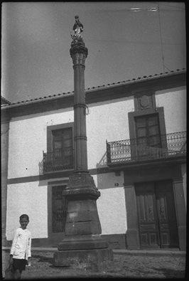 NUESTRO MONTORO • EL OBELISCO DE LA INMACULADA CONCEPCIÓN. PLAZA DE JESÚS NAZARENO