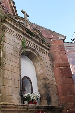 DETALLES DE NUESTRO PUEBLO • ALTAR DEL POSTIGO