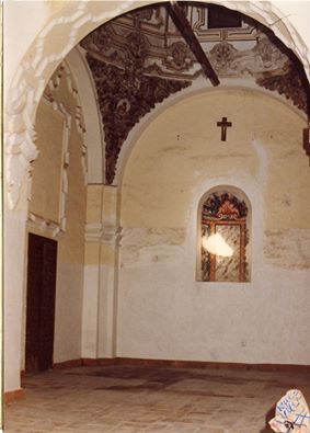 DETALLES DE NUESTRO PUEBLO • INTERIOR DE LA ERMITA DE SAN JACINTO (ANTES DE 1982)