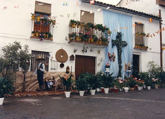 NUESTRO MONTORO… BARRIO DE LA SILERA. CRUZ DE MAYO, FINES DE LOS OCHENTA