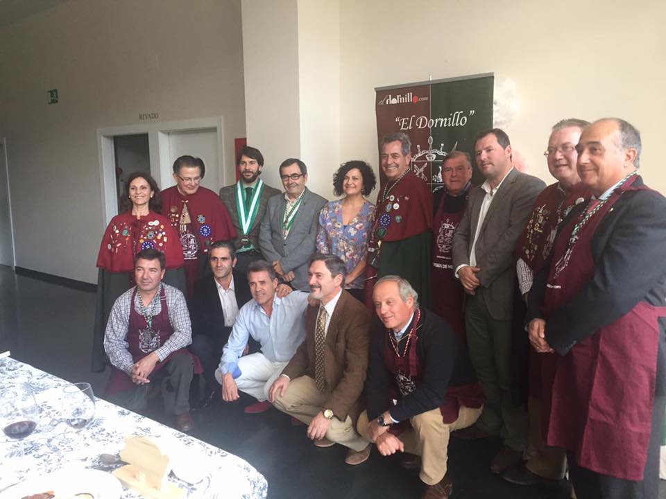 VISITA AL MOLINO DE VALDEPEÑAS, RESTAURADO GRACIAS A LA ASOCIACIÓN GASTRONÓMICA ‘EL DORNILLO’ PRESIDIDA POR JUAN INFANTE MARTÍNEZ, CRONISTA OFICIAL DE VALDEPEÑAS DE JAÉN