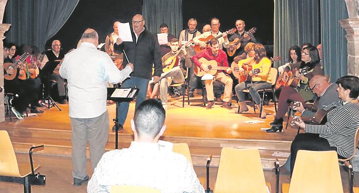 ULTIMAN LOS ENSAYOS DE L’ALBÀ EN LA CASA DE LA MÚSICA DE L’ALCORA (CASTELLÓN)