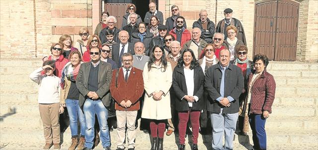 HISTORIADORES ELOGIAN EL VALOR QUE POSEE LA TORRE DE GARCI MÉNDEZ • LA DELEGACIÓN DE AMIGOS DE LOS CASTILLOS CELEBRA UN ENCUENTRO EN EL CARPIO (CÓRDOBA)