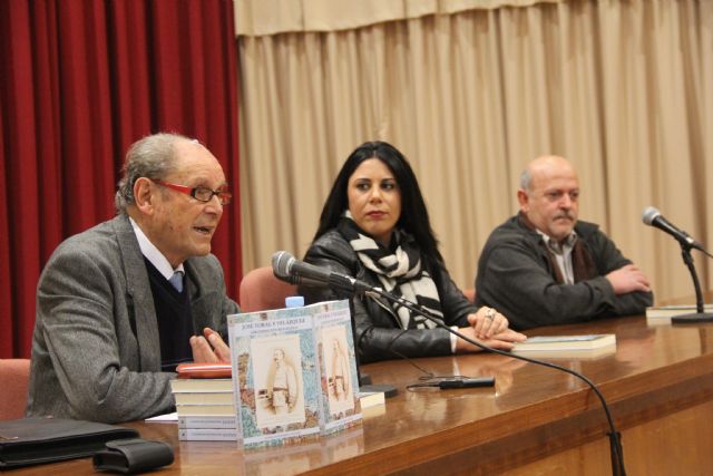 EL CRONISTA OFICIAL DE PUERTO LUMBRERAS (MURCIA), JUAN ROMERA, PRESENTA SU LIBRO «JOSÉ TORAL VELÁZQUEZ. APROXIMACIÓN BIOGRÁFICA»