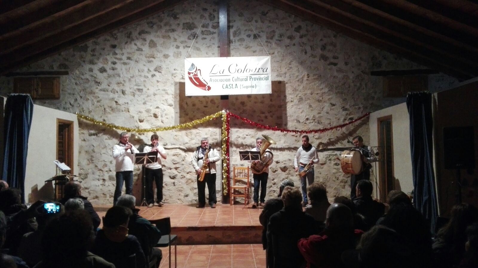 ÉXITO DEL “XI ENCUENTRO DE DULZAINAS” DE LA A.C.P. “LA COLODRA” EN LA LOCALIDAD SEGOVIANA DE CASLA • CON ESTE ACONTECIMIENTO MUSICAL, DICHA ASOCIACIÓN CELEBRÓ SU XXIX ANIVERSARIO