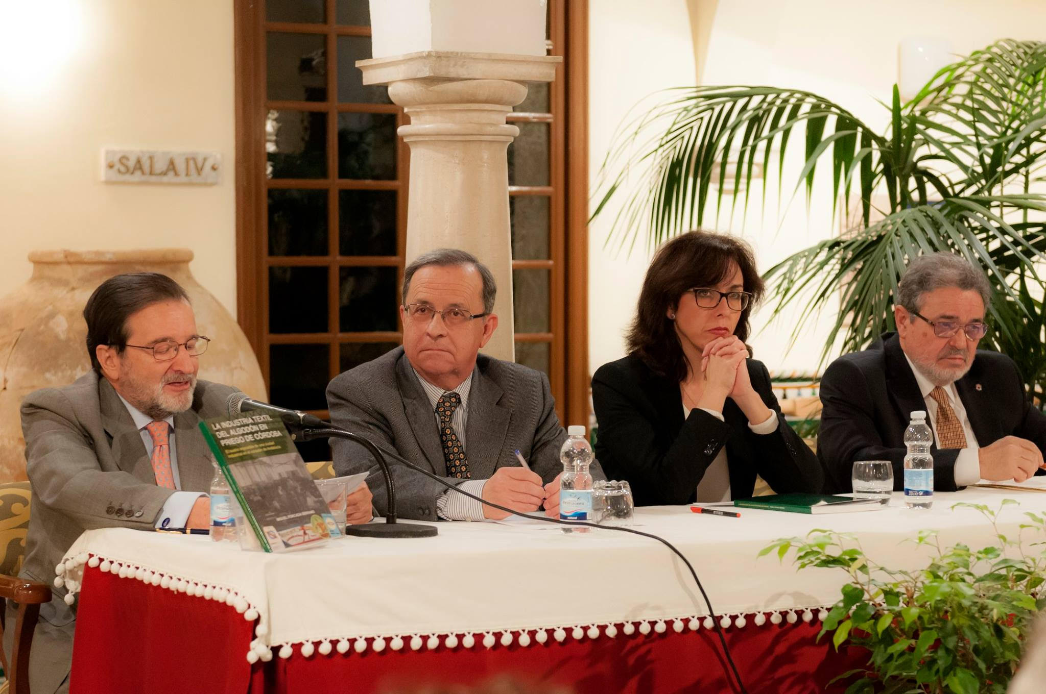 PRESENTADO EL LIBRO «LA INDUSTRIA TEXTIL DEL ALGODÓN EN PRIEGO DE CÓRDOBA» DEL QUE ES AUTOR MIGUEL FORCADA SERRANO, CRONISTA DE PRIEGO