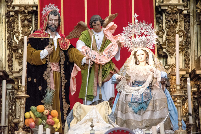 LAS PASCUAS NAZARENAS O UN ROSARIO DE VIEJAS TRADICIONES SIEMPRE NUEVAS • DOS HERMANAS (SEVILLA), CIUDAD TRADICIONAL A LA PAR QUE MODERNA, BRILLA EN SUS TRADICIONES NAVIDEÑAS