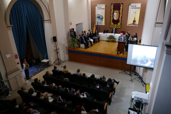 EL CENTENARIO DE CARCAIXENT (VALENCIA) SE CIERRA CON UNA EXPOSICIÓN • SE INAUGURA LA MUESTRA CON MATERIAL HISTÓRICO DE 1916 Y SE CELEBRARÁ EL PLENO PARA CONMEMORAR LA CONCESIÓN DEL TÍTULO DE CIUDAD