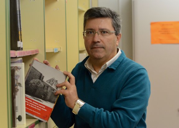 EL LIBRO DE FRANCISCO JAVIER GARCÍA CARRERO, CRONISTA OFICIAL DE ARROYO DE LA LUZ (CÁCERES), SOBRE LOS CIEN PRIMEROS AÑOS DE LA BENEMÉRITA EN EXTREMADURA SE LLEVA EL PREMIO ARTURO BAREA