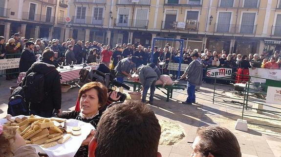 MAXIM HUERTA DEFIENDE EL SABOR DE LA TRADICIÓN FRENTE A LA MODERNIDAD EN LAS CUADRAGÉSIMAS TERCERAS JORNADAS RITO-GASTRONÓMICAS DE LAS MATANZAS