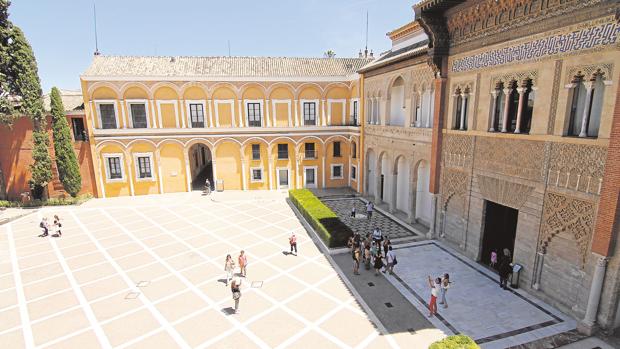 EL REY QUE CONVIRTIÓ EL ALCÁZAR DE SEVILLA EN CORTE DE CASTILLA